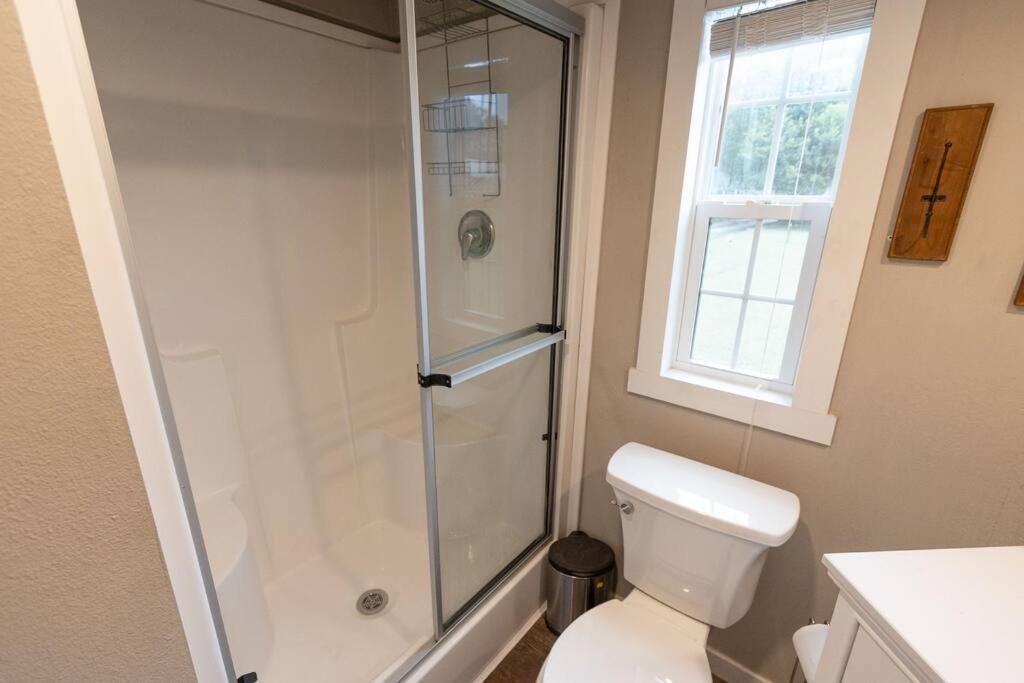 Pet Friendly Tiny House Rental With New Access To Guadalupe River Nbtx New Braunfels Esterno foto