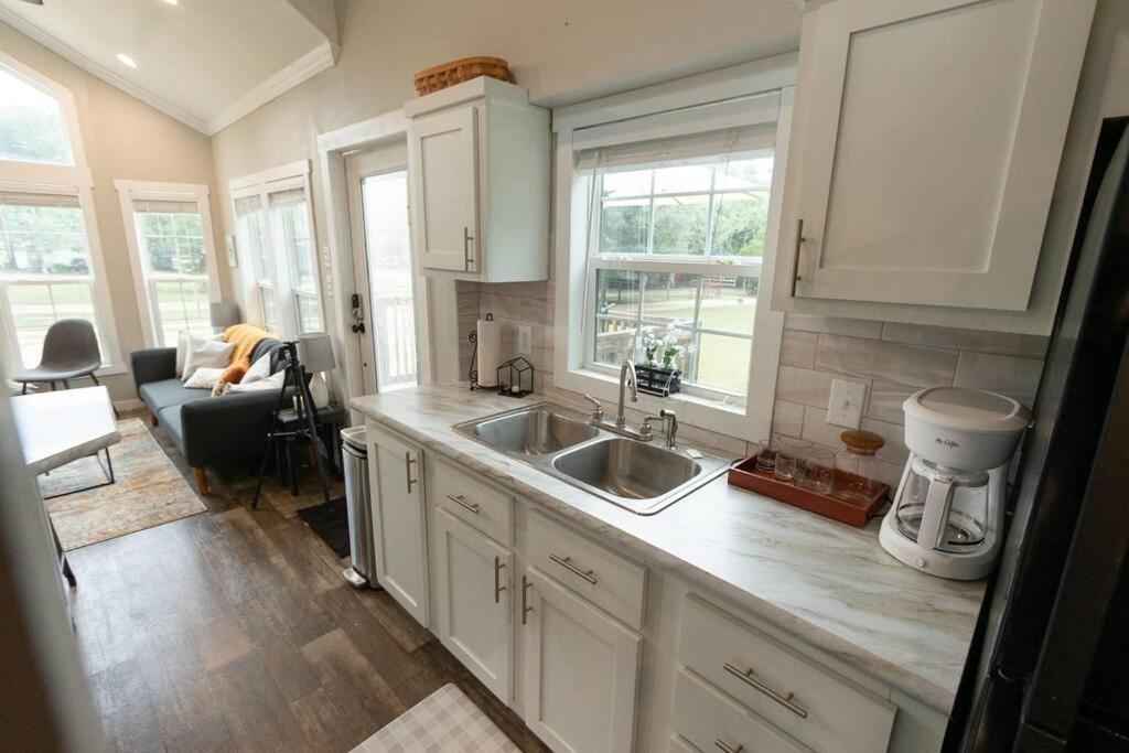 Pet Friendly Tiny House Rental With New Access To Guadalupe River Nbtx New Braunfels Esterno foto