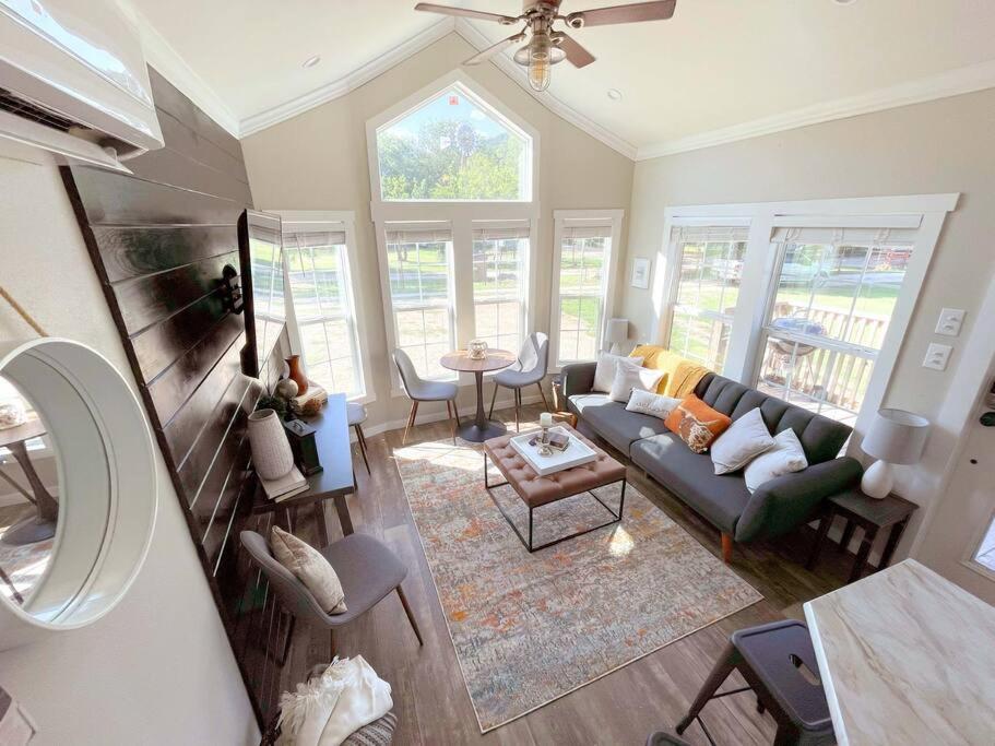 Pet Friendly Tiny House Rental With New Access To Guadalupe River Nbtx New Braunfels Esterno foto