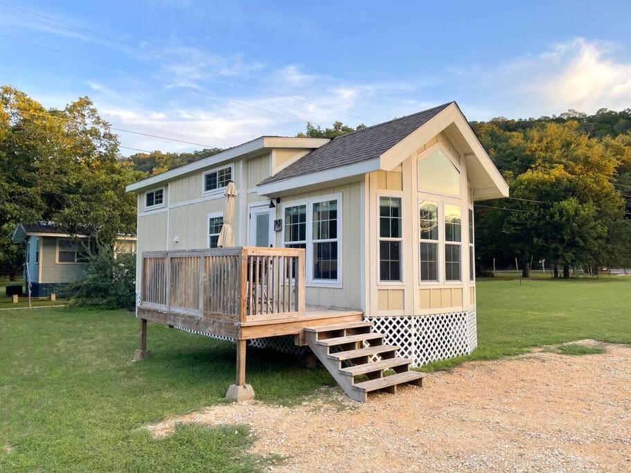 Pet Friendly Tiny House Rental With New Access To Guadalupe River Nbtx New Braunfels Esterno foto