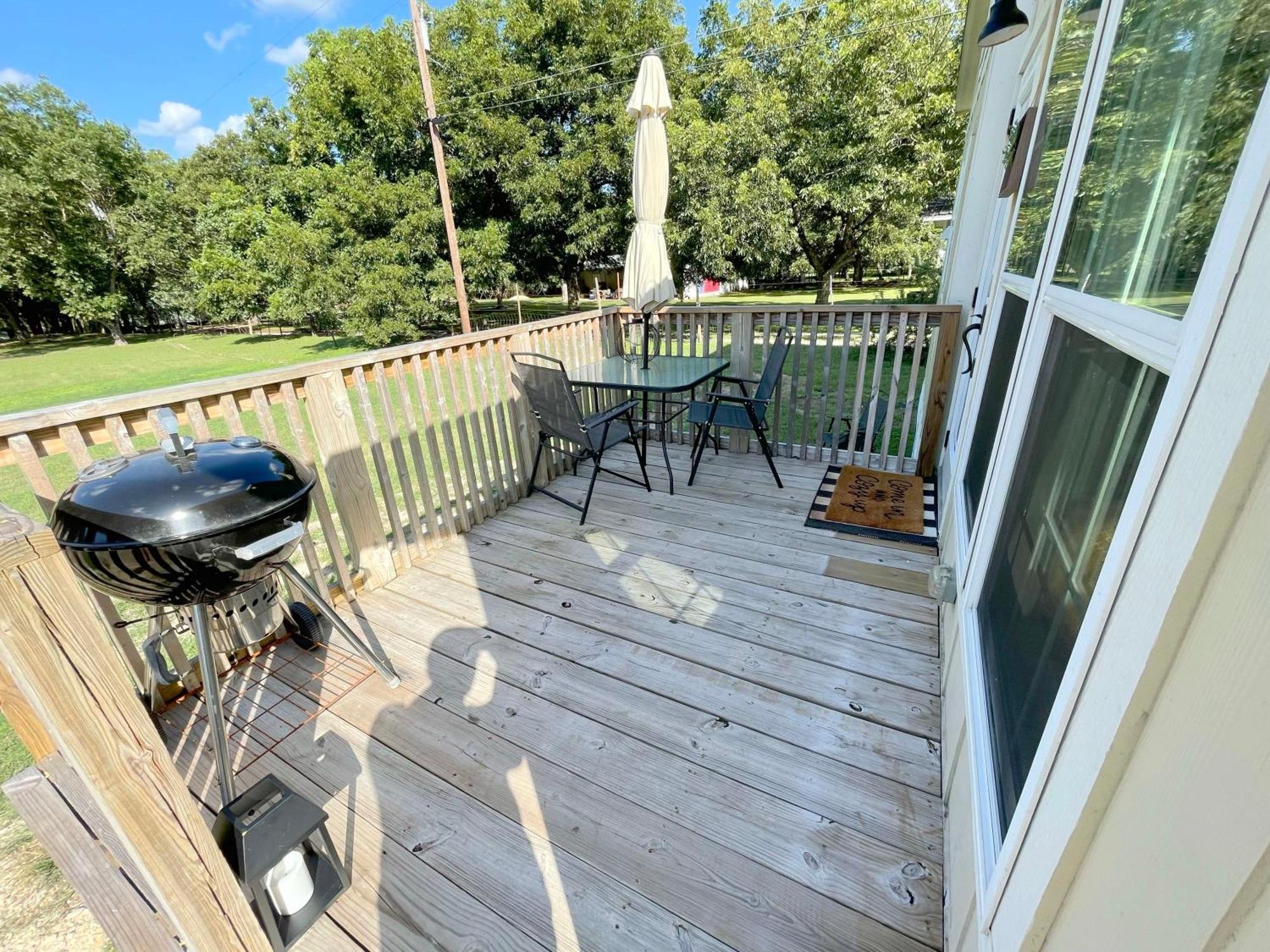 Pet Friendly Tiny House Rental With New Access To Guadalupe River Nbtx New Braunfels Esterno foto